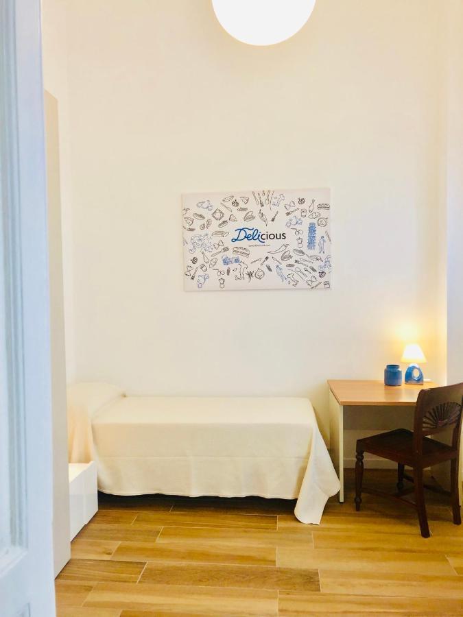 Delicious B&B Taranto Bagian luar foto